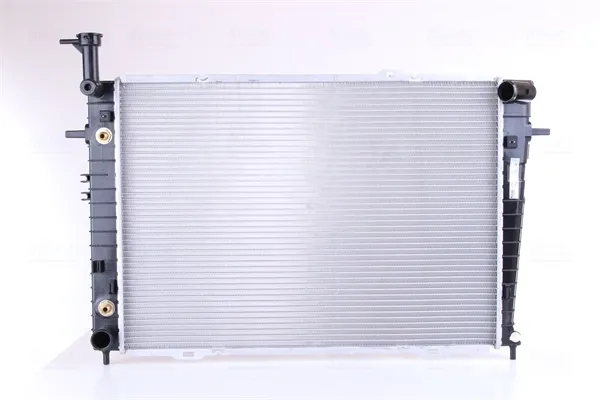 Chłodnica silnika 67479 Nissens