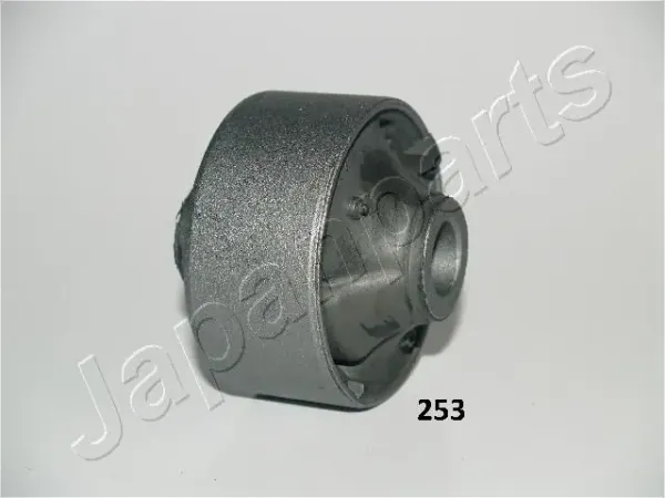 Silentblock przedniego wahacza dolnego RU253 Japan Parts