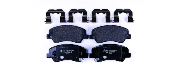 Klocki hamulcowe przednie tarczowe 8DB355020231 HELLA