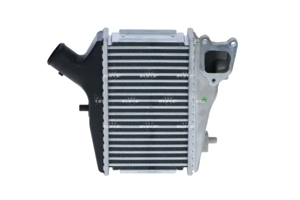 Chłodnica intercoolera 30950 NRF