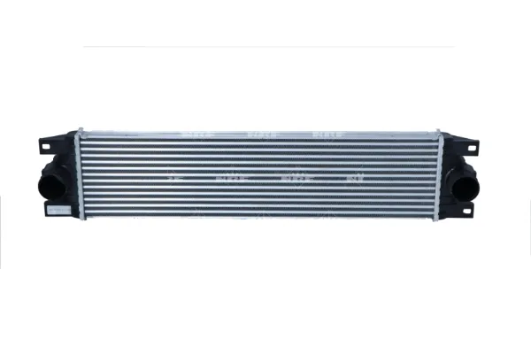 Chłodnica intercoolera 30877 NRF
