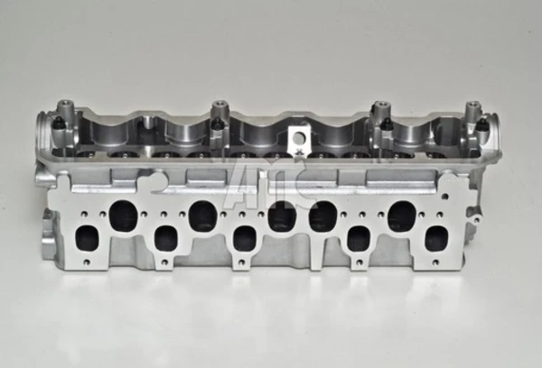 Głowica cylindra Volvo 850
