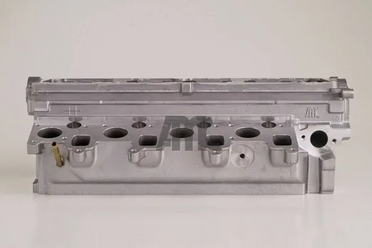 Głowica cylindrów 908826 AMC