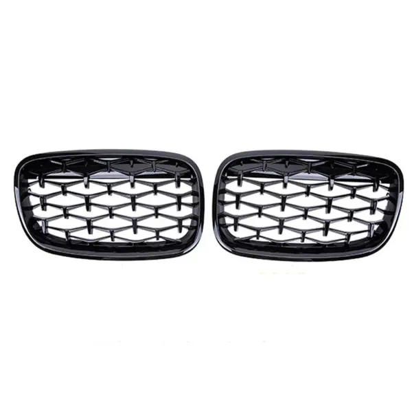 Atrapa chłodnicy prawa 51137157688 BMW