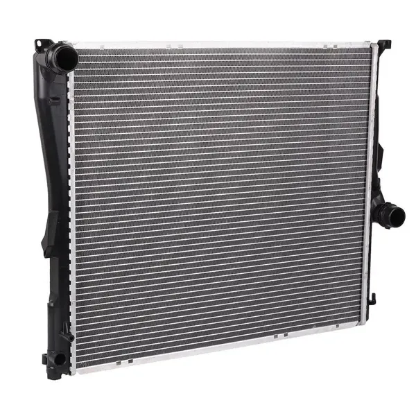 Chłodnica silnika 17113400013 BMW
