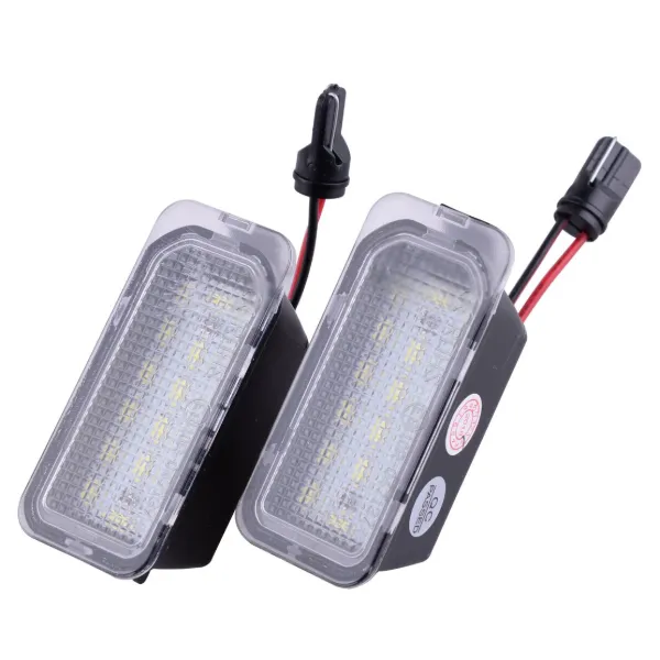 Lampa oświetlenia tylnej tablicy rejestracyjnej 6M2Z13550A Ford