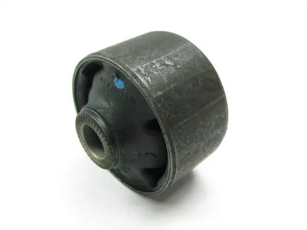 Silentblock przedniego wahacza dolnego 545842H000 Hyundai/Kia