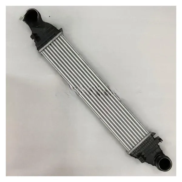 Chłodnica intercoolera A2045000500 Mercedes