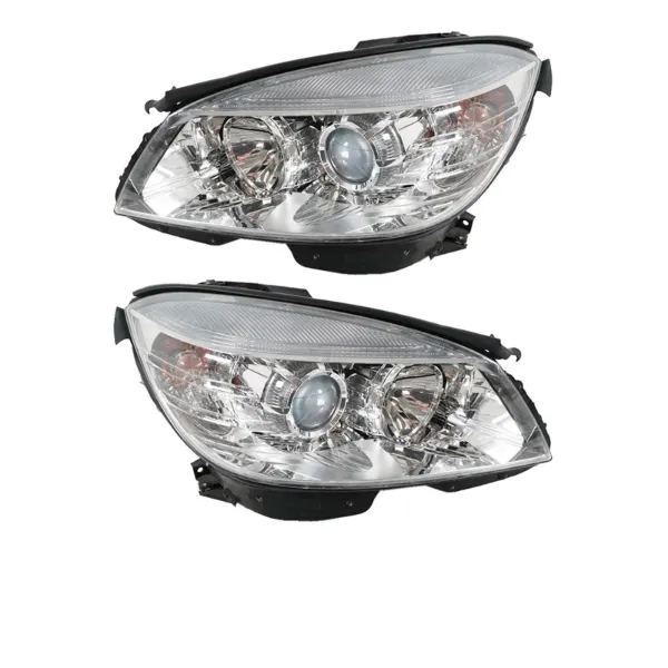 Reflektor prawy A2048208461 Mercedes