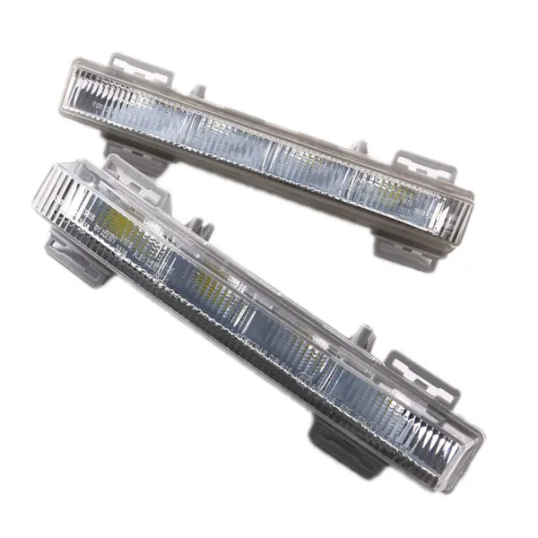 Lampa pozycyjna (w zespolonej) przednia dolna lewa A2049065401 Mercedes