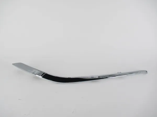 Listwa ochronna zderzaka przedniego prawa 620749UF0A Nissan/Infiniti