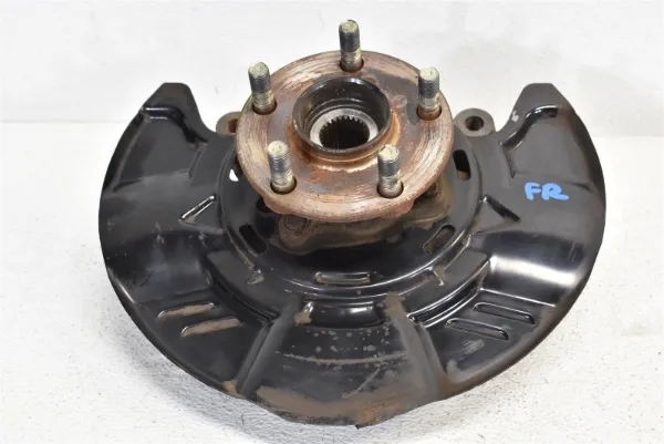 Czop (zwrotnica) przedni prawy 28313AG020 Subaru