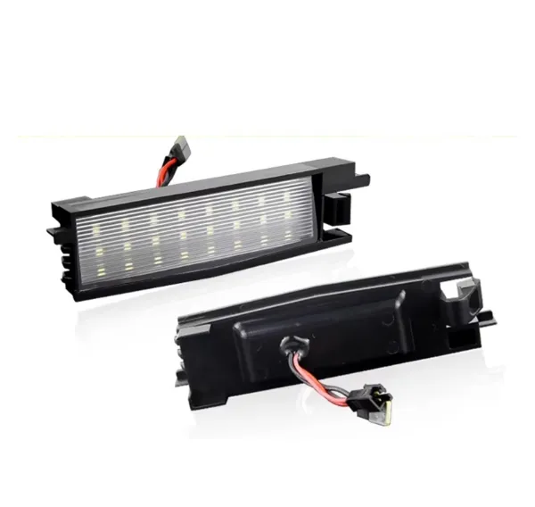 Lampa oświetlenia tylnej tablicy rejestracyjnej 8127002230 Toyota