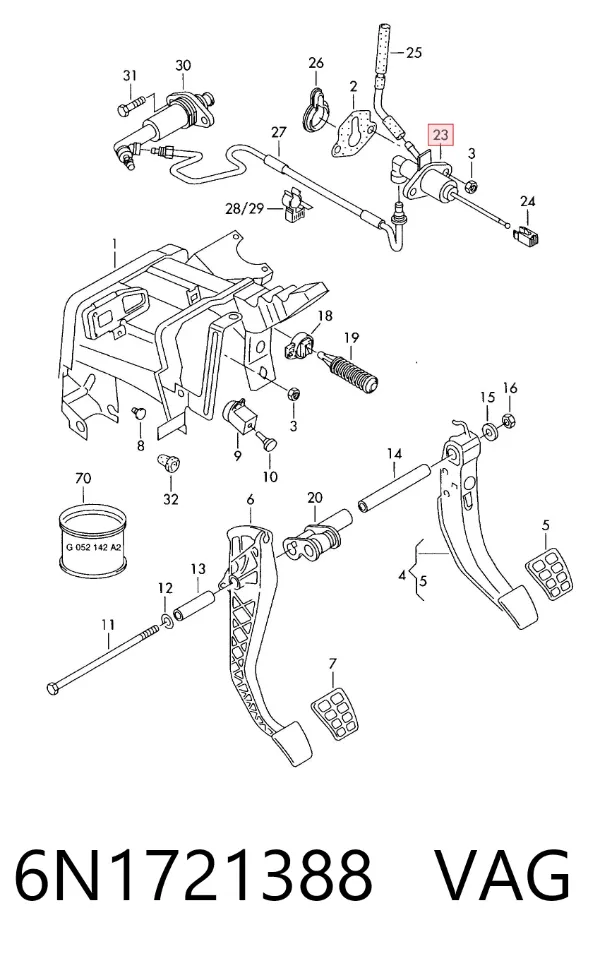Cylinder sprzęgła główny 6N1721388 VAG