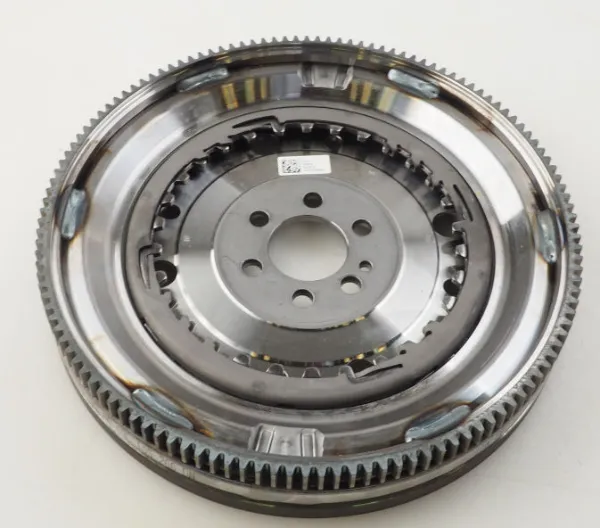Koło zamachowe silnika 03L105266DN VAG