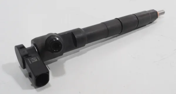 Wtryskiwacz paliwa 04L130277BF VAG