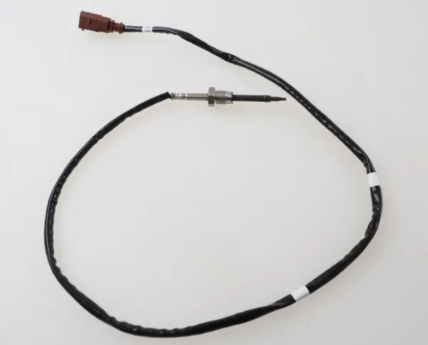Czujnik temperatury spalin, przed filtrem cząstek stałych 04L906088DA VAG