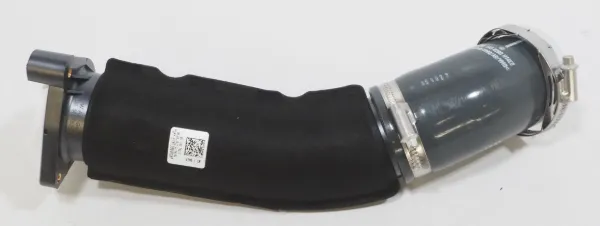 Króciec powietrza, wylot z turbiny (doładowanie) 05L145762D VAG