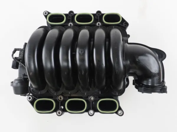 Kolektor ssący 06E133210Q VAG