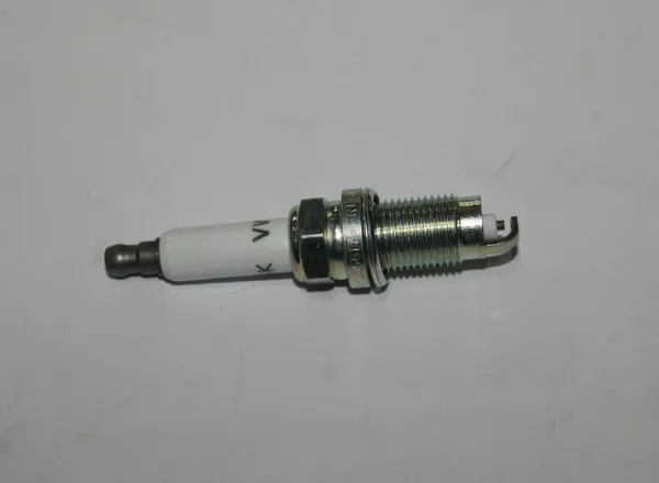 Świeca zapłonowa 101905617C VAG