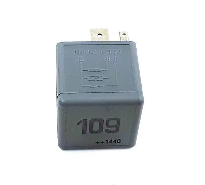 Przekaźnik pompy paliwa elektrycznej 1J0906381A VAG