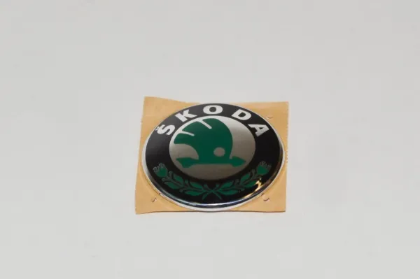 Emblemat na klapę bagaznika (znaczek firmowy) 3T0853621AMEL VAG