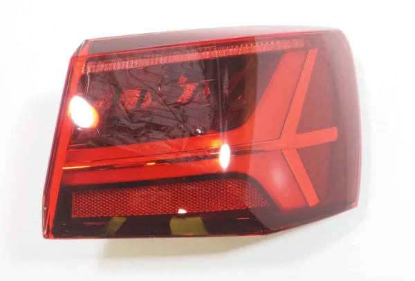 Lampa zespolona tylna prawa zewnętrzna 4G9945096F VAG