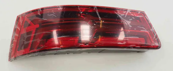 Lampa zespolona tylna prawa 4M0945094M VAG