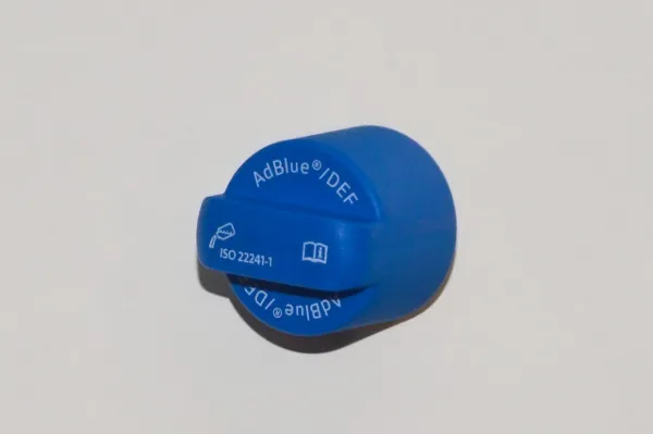 Korkiem wlewu szybkiego AdBlue 5Q0131980C VAG