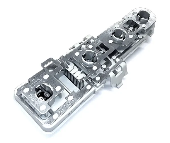 Płyta lampy zespolonej tylnej kontaktowa 8D9945257 VAG