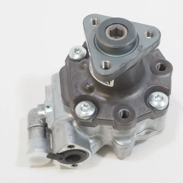 Pompa wspomagania hydraulicznego kierownicy 8K0145154N VAG