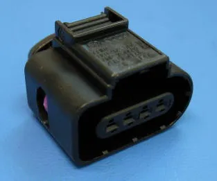 Złącze (wtyczka) tylnej lampy 8K0973704 VAG