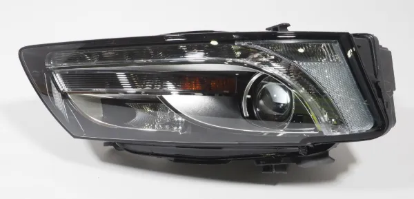 Reflektor prawy 8T0941030AK VAG