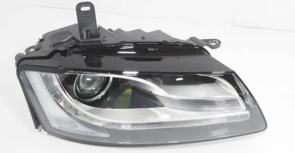 Reflektor prawy 8T0941030AN VAG