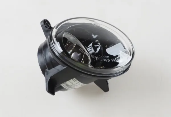 Lampa przeciwmgielna lewa 8T0941699J VAG