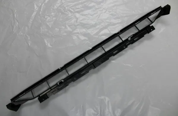 Kratka zderzaka przedniego środkowa 8W0807683A9B9 VAG