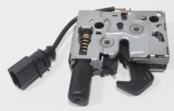 Zamek maski 8W0823509E VAG