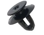 Spinka mocowania nadkola przedniego