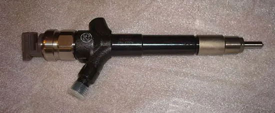 Wtryskiwacz paliwa 2367027030 Toyota