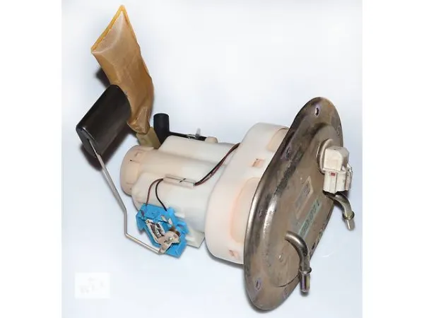 Moduł pompy paliwowej z czujnikiem poziomu paliwa do KIA Sportage II JE