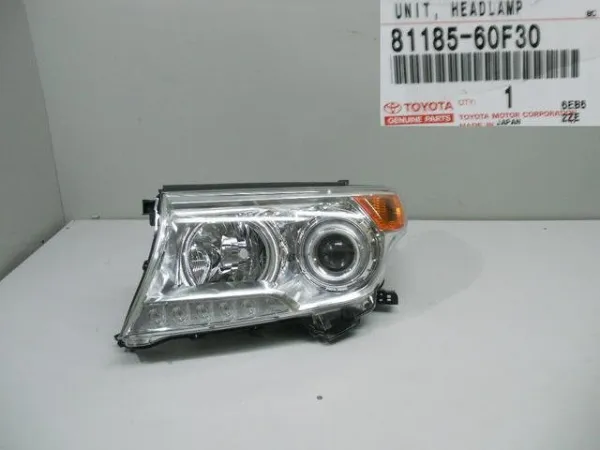 Reflektor lewy 8118560F30 Toyota