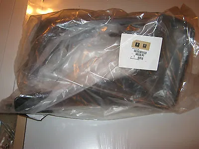 Chlapacze tylne, komplet Peugeot 4007 VU, VV