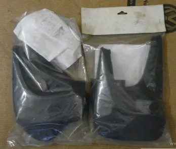 Chlapacze tylne, komplet Skoda Felicia II