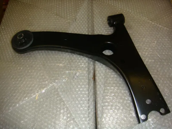 Wahacz zawieszenia przedniego dolny prawy Geely Emgrand EC7