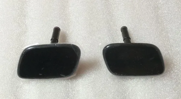 Dysza spryskiwacza reflektora przedniego lewego 986802B500 Hyundai/Kia