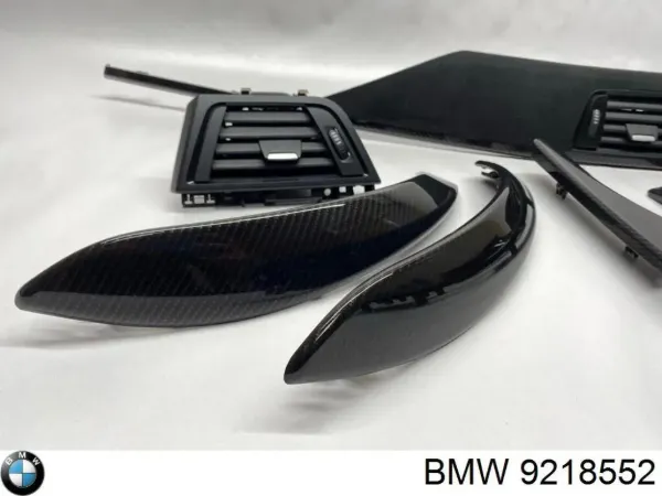 Kratka wentylacji wnętrza na "torpedo" 9218552 BMW