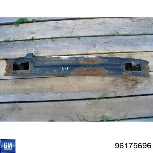 Wzmocnienie zderzaka przedniego 96175696 General Motors