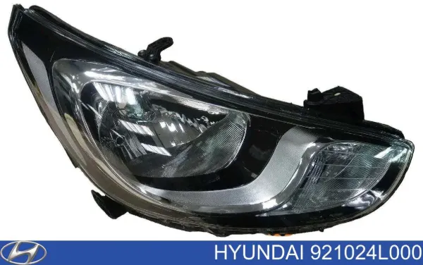 Reflektor prawy 921024L000 Hyundai/Kia