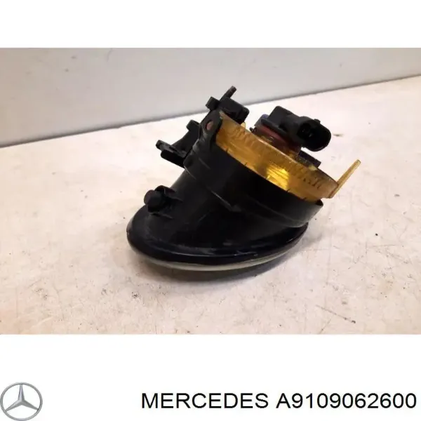 Lampa przeciwmgielna prawa A9109062600 Mercedes