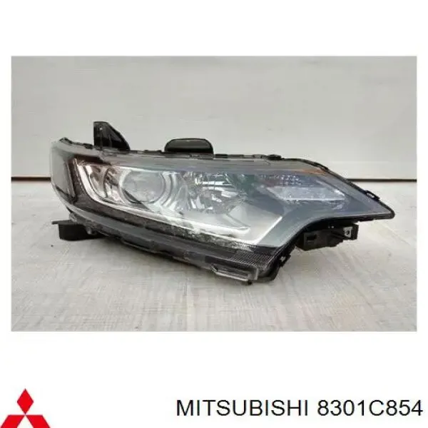 Reflektor prawy 209957A69B TYC